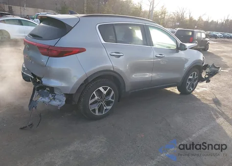 2021 Kia Sportage Ex z USA, uszkodzony, nr VIN KNDPNCACXM7848510